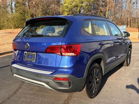 Used 2022 Volkswagen Taos S image 3