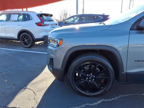 Used 2023 GMC Acadia SLE w/ Elevation Edition image 28