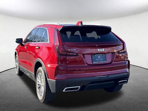 Certified 2024 Cadillac XT4 Premium Luxury w/ Cold Weather Package image 19