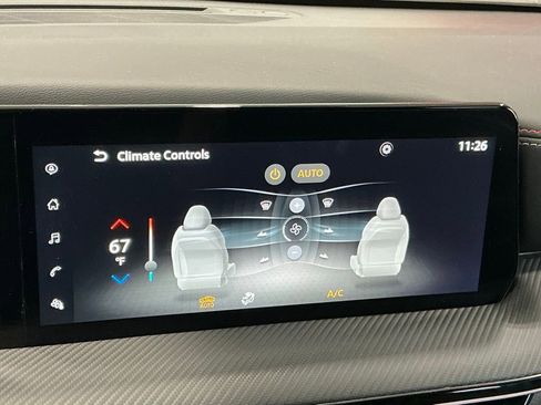 Used 2025 Nissan Kicks SR image 22