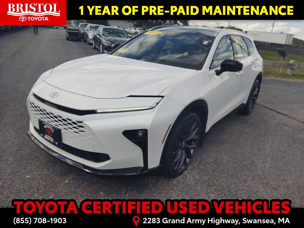 Certified 2025 Toyota Crown Signia w/ Advanced Technology Package AWD/4WD image 3