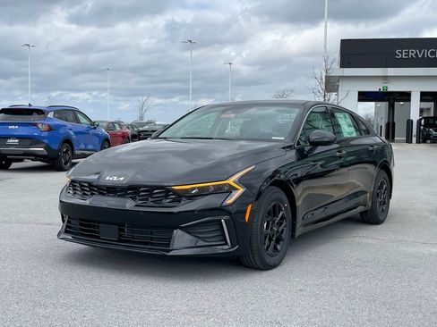 New 2026 Kia K5 LXS FWD image 3