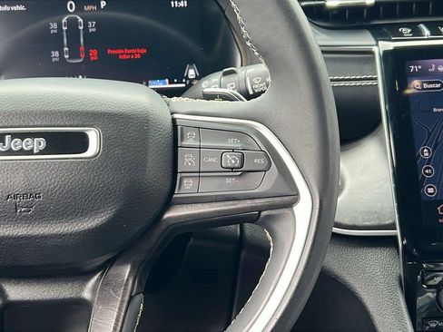 Used 2024 Jeep Grand Cherokee L Limited w/ Luxury Tech Group II image 27