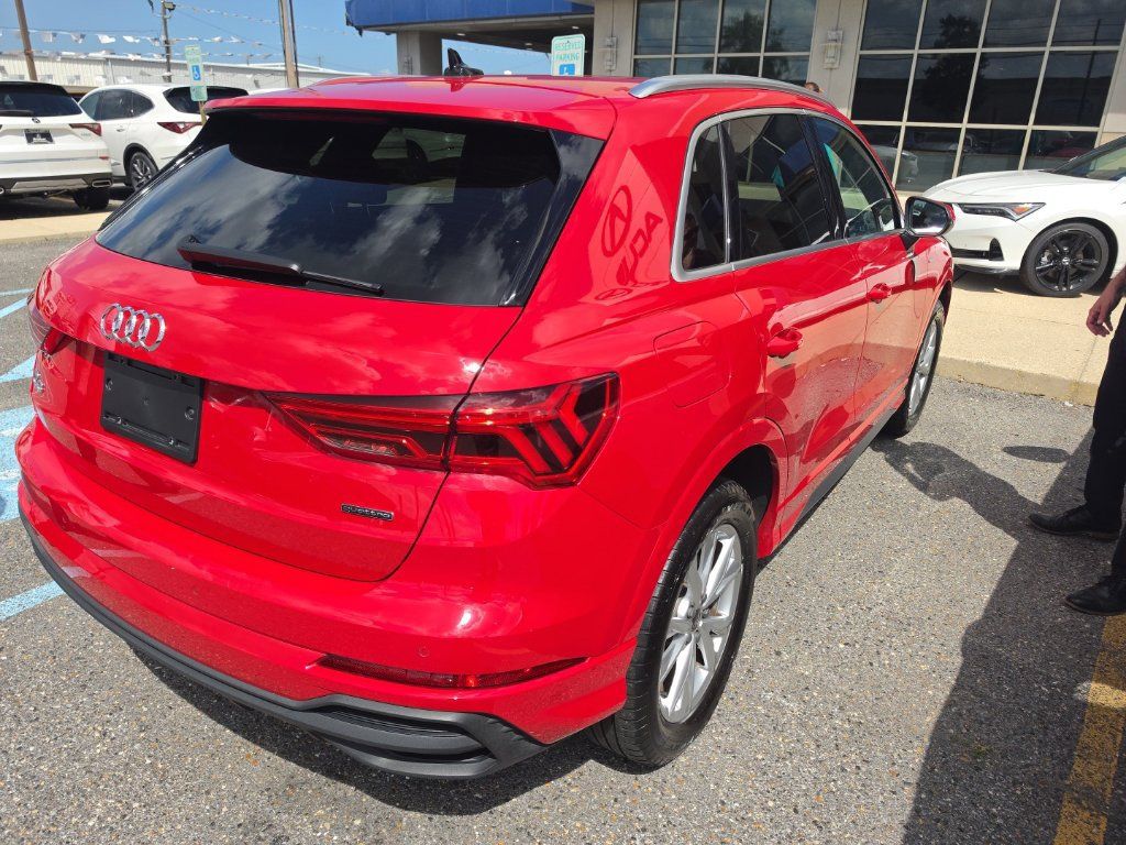 Used 2025 Audi Q3 2.0T Premium AWD/4WD image 4