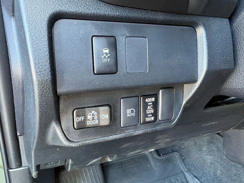 Used 2021 Toyota Tacoma SR5 w/ Trail Edition RWD image 27