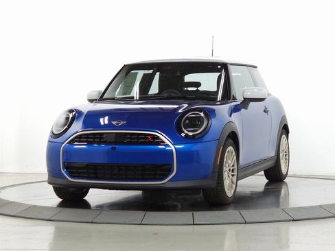 New 2025 MINI Cooper S image 3
