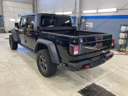 Used 2023 Jeep Gladiator Rubicon AWD/4WD image 5