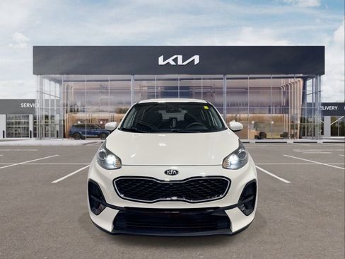 Used 2021 Kia Sportage LX image 3