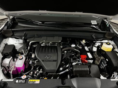Used 2026 Toyota Grand Highlander FWD image 9
