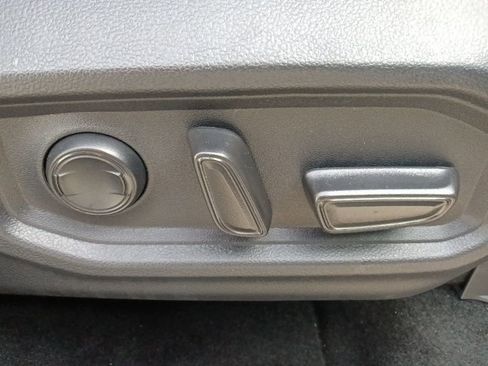 Used 2025 Toyota Sequoia SR5 image 34