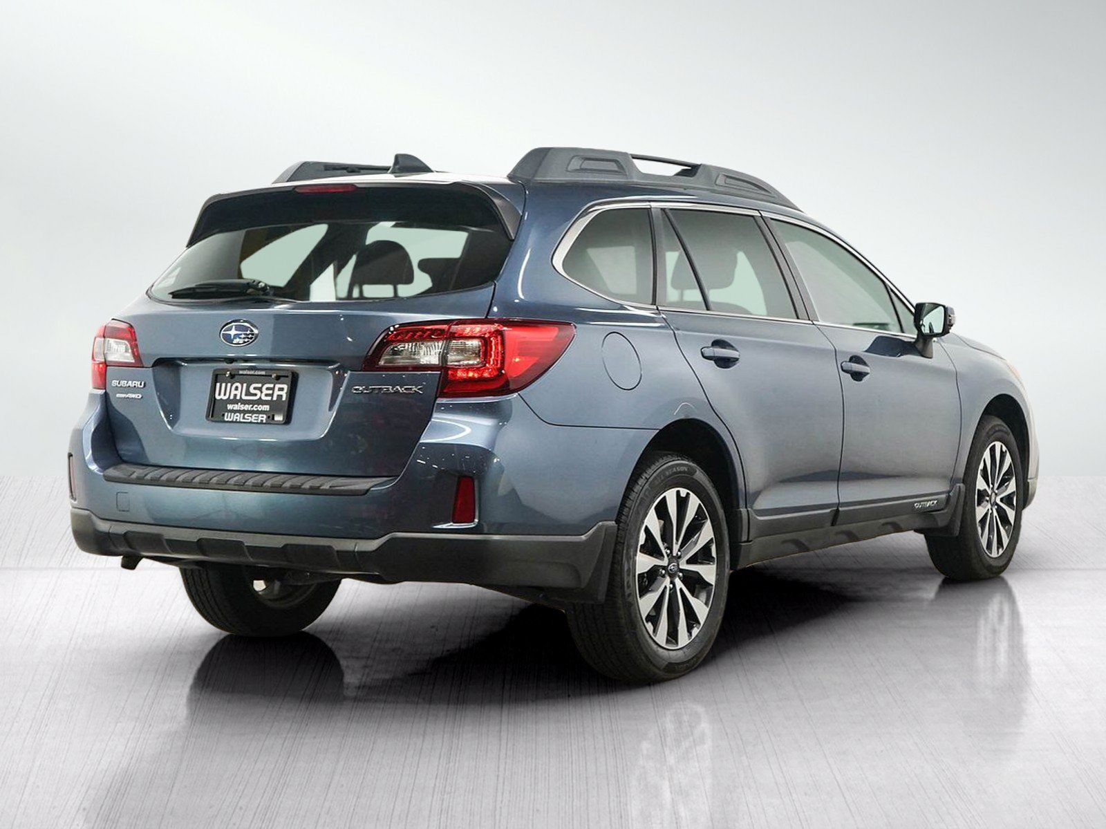 Used 2016 Subaru Outback 2.5i Limited AWD/4WD image 5