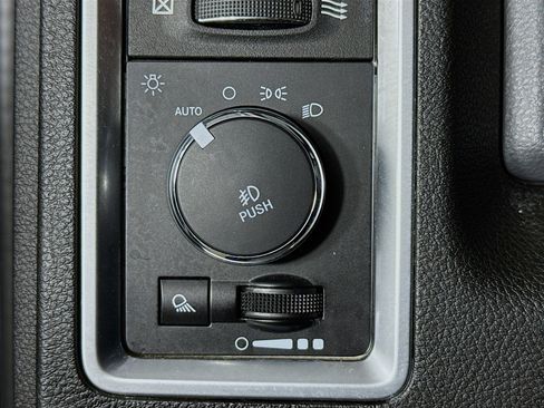 Used 2019 RAM 1500 Big Horn image 9