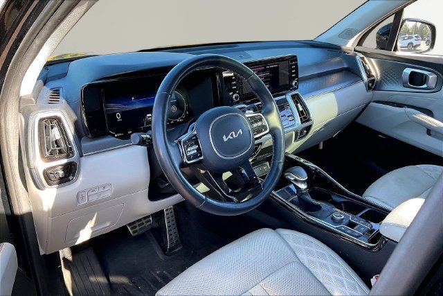 Used 2022 Kia Sorento SX FWD image 12