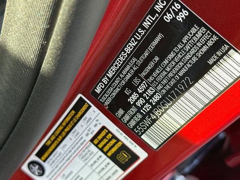 Used 2016 Mercedes-Benz C 300 Sedan image 23