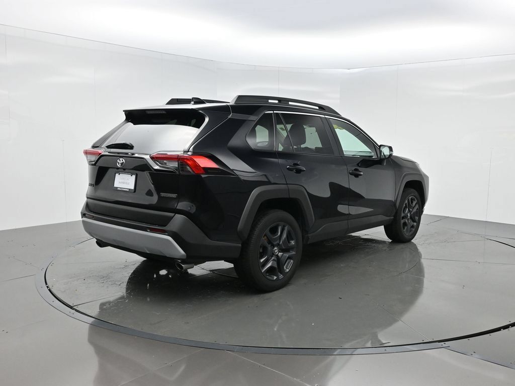 Used 2024 Toyota RAV4 Adventure w/ Convenience Package AWD/4WD image 6