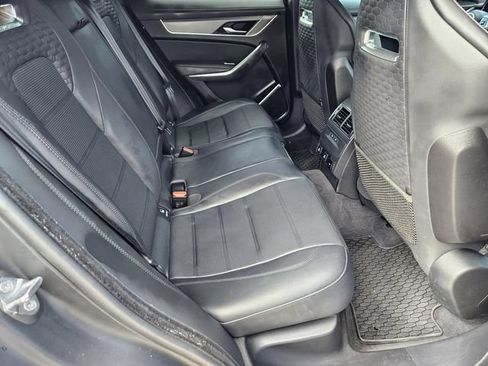 Used 2025 Jaguar F-PACE SVR AWD/4WD image 15