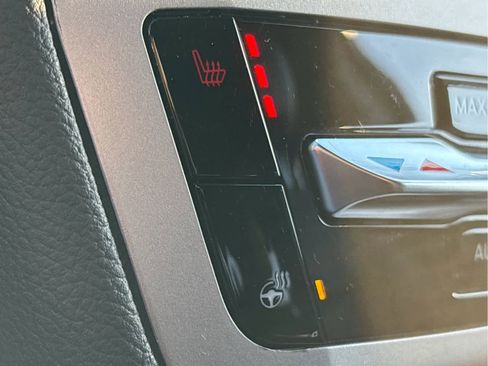 Used 2023 Ford Explorer XLT w/ Equipment Group 202A image 16