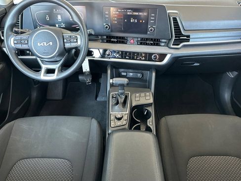 Used 2023 Kia Sportage LX AWD/4WD image 14