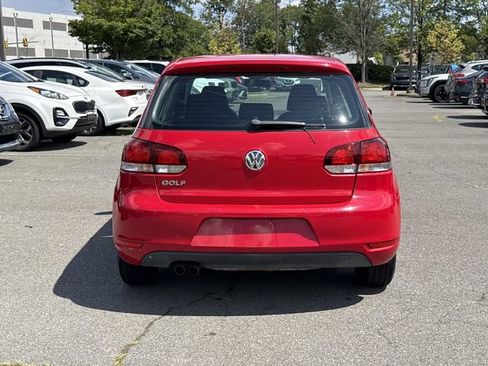 Used 2011 Volkswagen Golf 2-Door FWD image 3