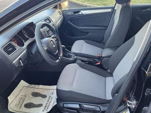 Used 2017 Volkswagen Jetta S FWD image 12