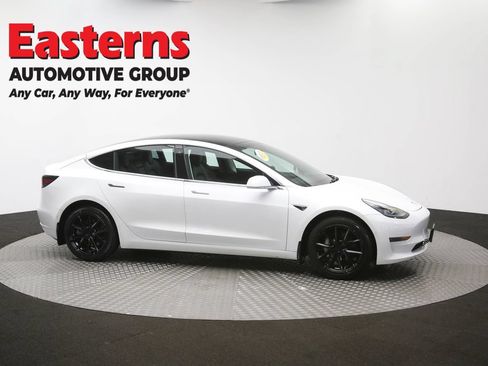 Used 2019 Tesla Model 3 Standard Range RWD image 39