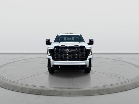 New 2026 GMC Sierra 3500 Denali Ultimate AWD/4WD image 3