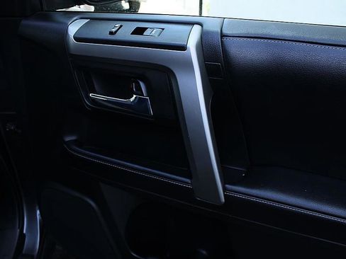 Used 2018 Toyota 4Runner SR5 image 26