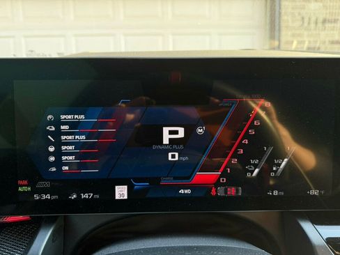 Used 2025 BMW M5 w/ Executive Package image 32