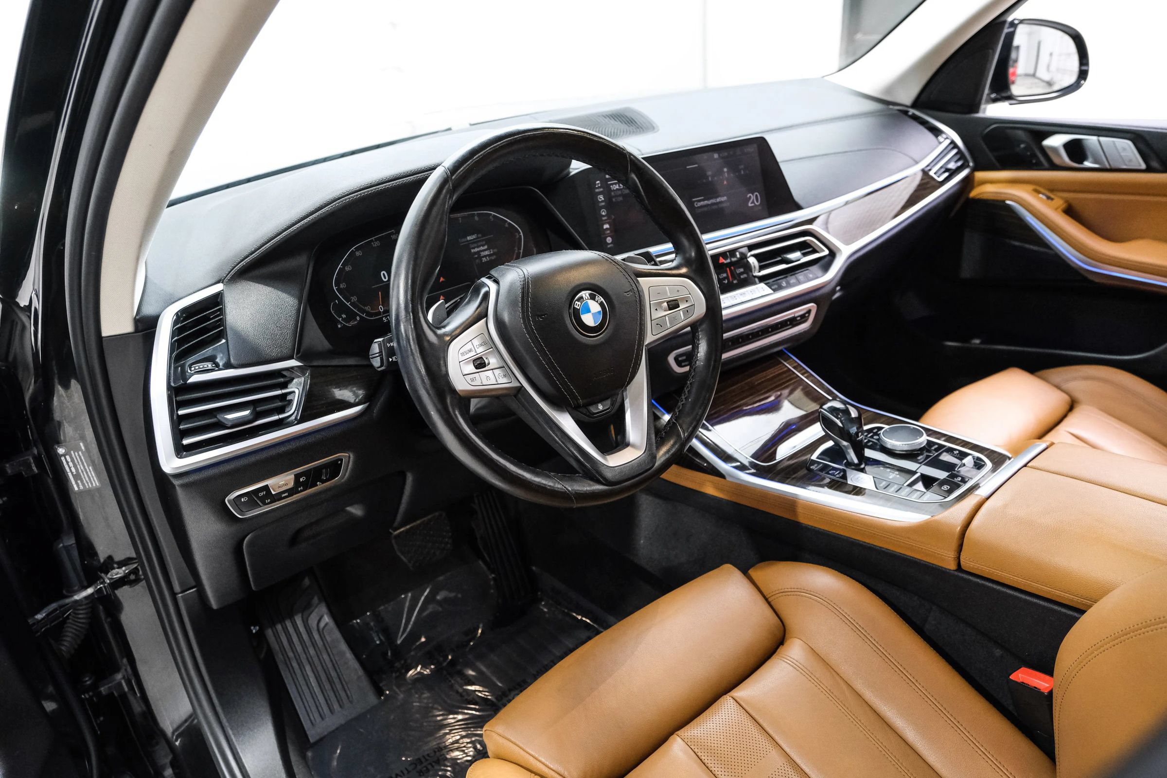 Used 2019 BMW X7 xDrive40i w/ Cold Weather Package AWD/4WD image 23