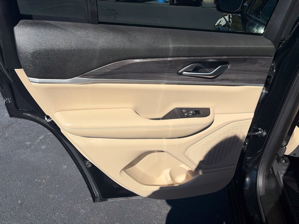 Used 2023 Jeep Grand Cherokee Limited AWD/4WD image 30