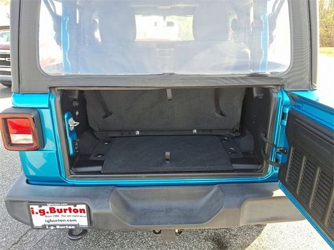Used 2020 Jeep Wrangler Sport image 26