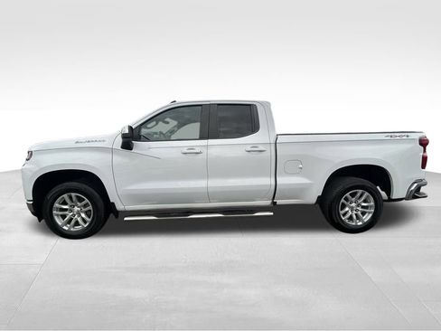 Used 2020 Chevrolet Silverado 1500 LT image 17