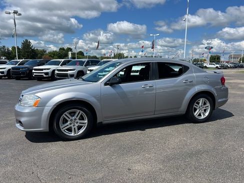 Used 2014 Dodge Avenger SE w/ Sport Appearance Group FWD image 3