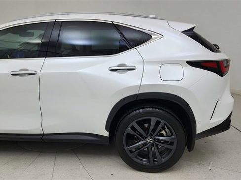 Used 2025 Lexus NX 450h+ AWD w/ Luxury Package image 10