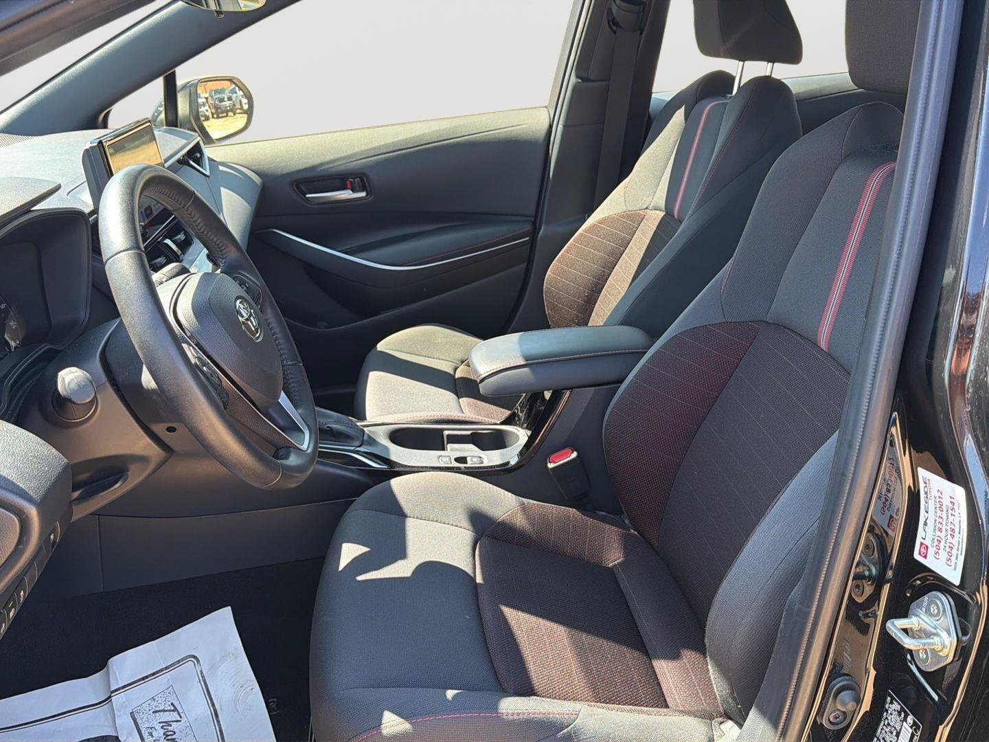 Used 2025 Toyota Corolla SE FWD image 9