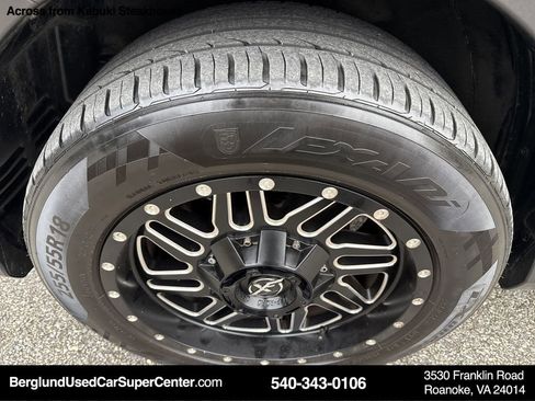 Used 2017 Toyota RAV4 XLE image 35