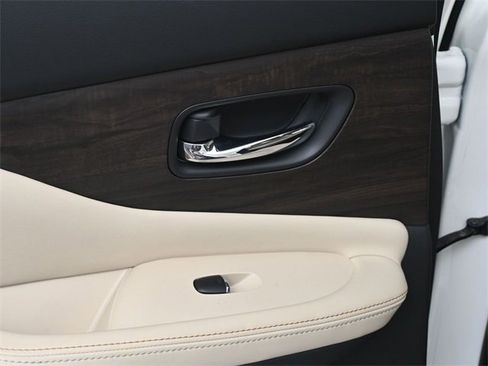 Used 2023 Nissan Murano Platinum w/ Cargo Package image 20