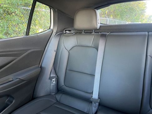 Used 2025 Buick Envista Sport Touring image 37