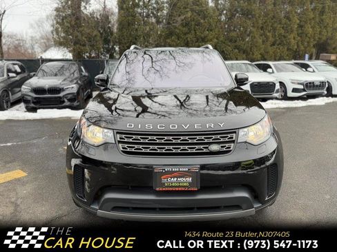 Used 2018 Land Rover Discovery SE image 4