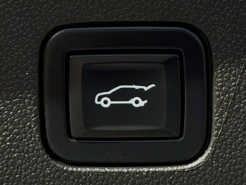 Used 2022 Cadillac Escalade ESV Sport Platinum image 33