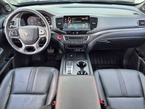 Used 2025 Honda Ridgeline TrailSport image 13