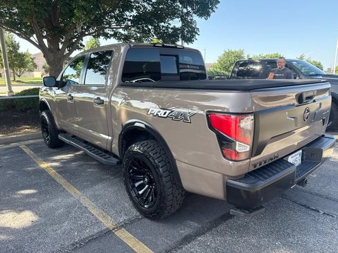 Used 2020 Nissan Titan PRO-4X w/ Pro-4x Convenience Package AWD/4WD image 8