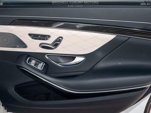 Used 2019 Mercedes-Benz S 560 Sedan image 22