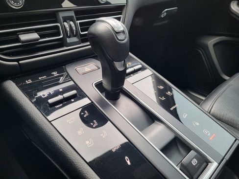 Used 2023 Porsche Macan S image 19