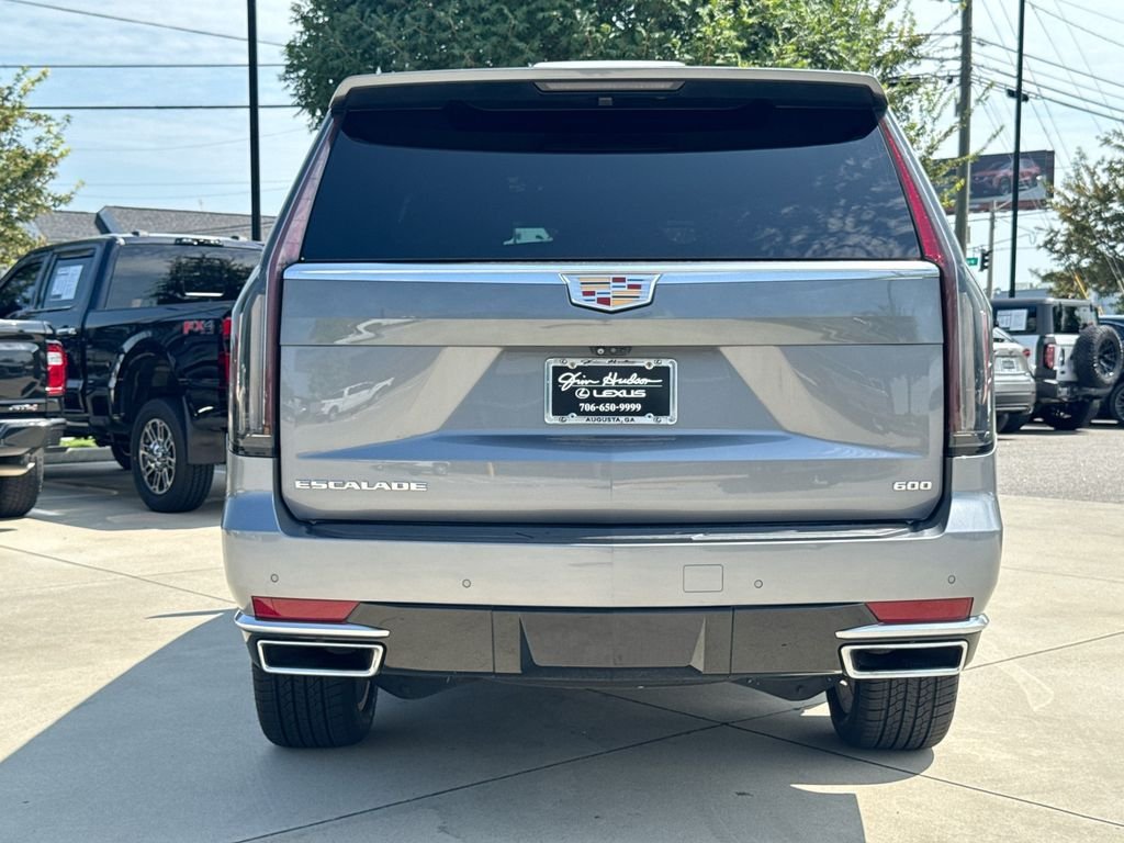 Used 2022 Cadillac Escalade ESV Premium Luxury AWD/4WD image 7