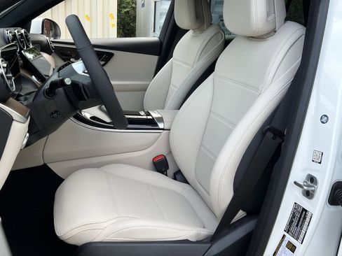 New 2026 Mercedes-Benz GLC 300 4MATIC image 11