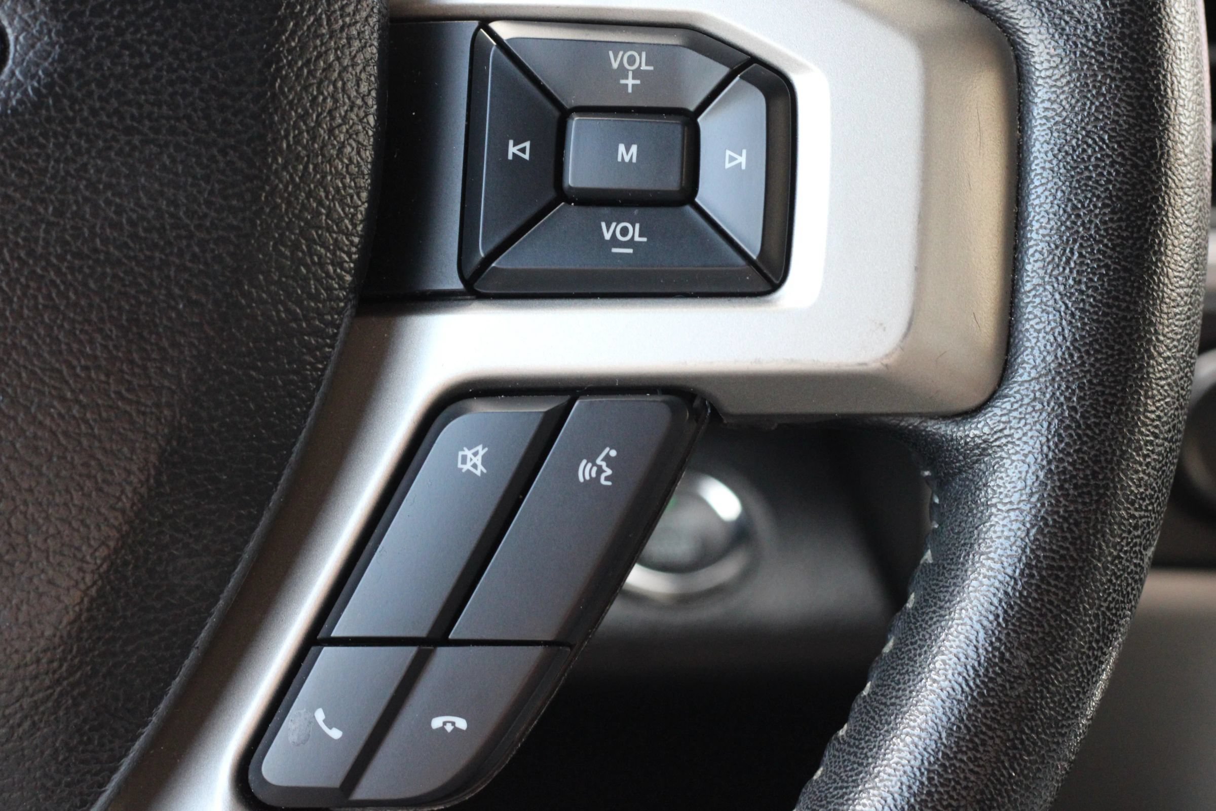 Used 2019 Ford F150 Lariat AWD/4WD image 17