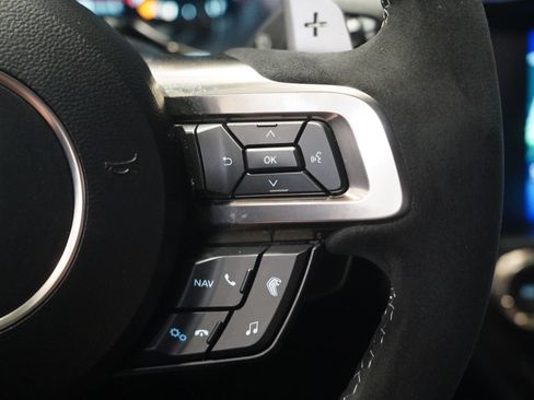 Used 2021 Ford Mustang Shelby GT500 w/ Technology Package RWD image 18