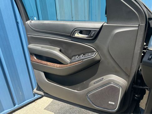 Used 2018 Chevrolet Tahoe LT image 29