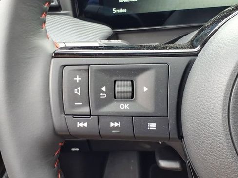 New 2026 Nissan Kicks SR w/ SR Premium Package AWD/4WD image 23
